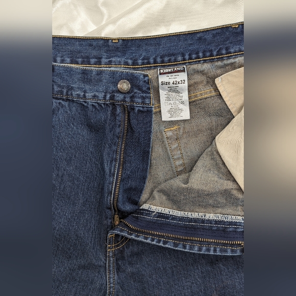 Kirkland Men's 42x30 XL Dark Blue Medium/Dark Wash Classic Straight Denim Jeans - Picture 5 of 10